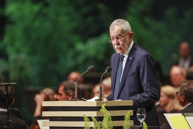 „Die Salzburger Festspiele sind auch immer wieder eine gute Möglichkeit, sich aus dem Alltag zu lösen und den Blick auf die größeren Zusammenhänge zu richten", so Bundespräsident Alexander Van der Bellen. | Foto: Land Salzburg/Neumayr/Leopold