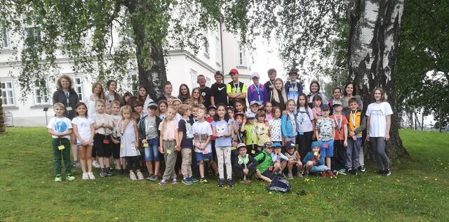 Spannende Experimente aus den Forschungsprojekten konnten die jungen Wissenschaftlerinnen und Wissenschaftler unter Anleitung selbst durchführen. | Foto: HBLFA Raumberg