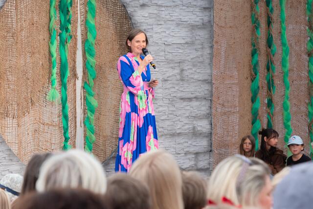 Intendantin Nina Blum verwandelt den Hof des Priesterseminars bereits zum neunten Mal in einen Schauplatz für moderne Märchen.  | Foto: Konstantinov