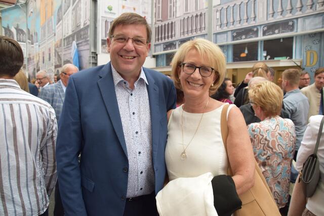Bürgermeister Michael Oberschil mit Gattin.