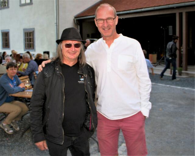 Norbert Postmann und Werner Glösl organisieren seit 10 Jahren "Blues &amp; More" in Stadtschlaining.