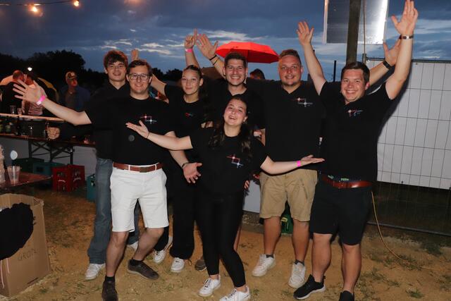 Über eine gelungene Party freuen sich Jugendführerin Linda Huck (vorne Mitte) und ihr Team | Foto: Sonja Radakovits-Gruber