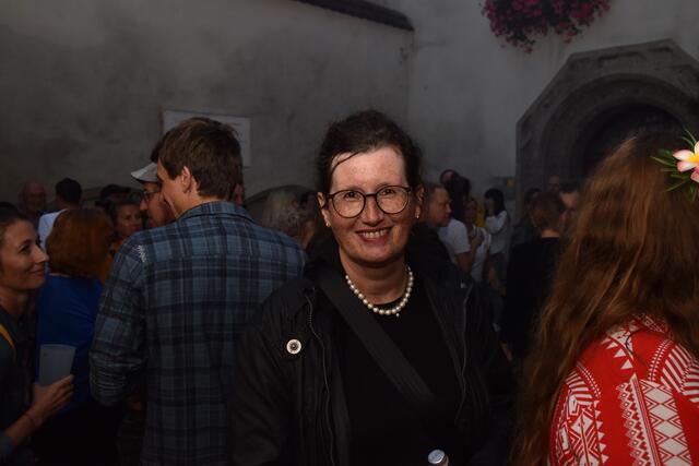 Auch Stadträtin Barbara Schramm-Skoficz ließ sich von der tollen Stimmung anstecken. | Foto: Kendlbacher