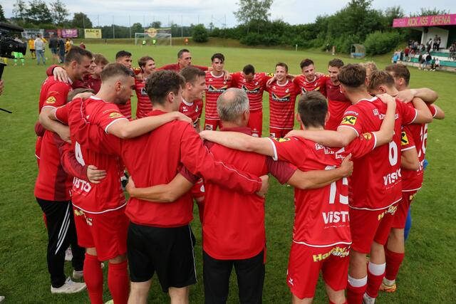 Der FC Andorf siegte im Finale gegen die Union Senftenbach mit 2:1 und durfte in der zweiten Ausgabe der Kick-Ass-Summer-League den zweiten Titel feiern. | Foto: Reinhard Schröckelsberger
