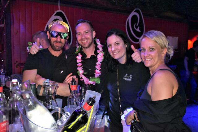 Das Publikum sorgte mit ihren mitgebrachten Partyaccessoires für tolle Stimmung am Event. | Foto: Cherelle Marek