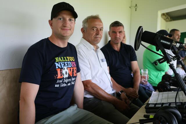 Für das Freie Radio Innviertel live vor Ort: Moderator Mario Friedl und die beiden Experten Stefan Reiter und Michael Angerschmid. | Foto: Reinhard Schröckelsberger