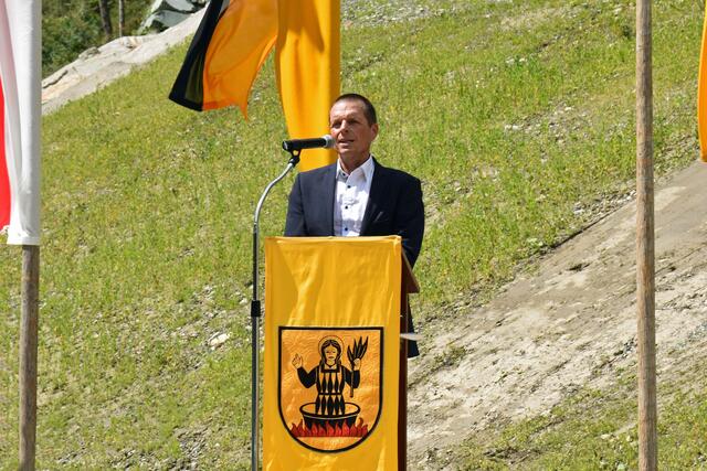 Günter Guglberger: „Neben den erforderlichen Stahlbeton- und Straßenbauarbeiten bei den Galeriebauten gab es beim Bauvorhaben vor allem zwei wesentliche Meilensteine." | Foto: Land Tirol/Pichler