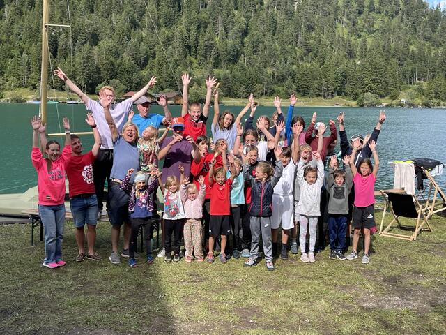 20 Kids und Jugendliche nahmen heuer am viertägigen Segelkurs des SV Reutte am Plansee teil. | Foto: Birgit Standke