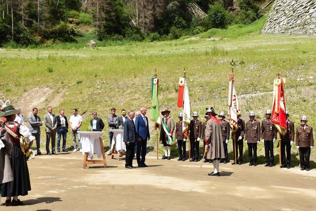 Mit einem Landesüblichen Empfang wurden die beiden Galerien feierlich eröffnet. | Foto: Land Tirol/Pichler