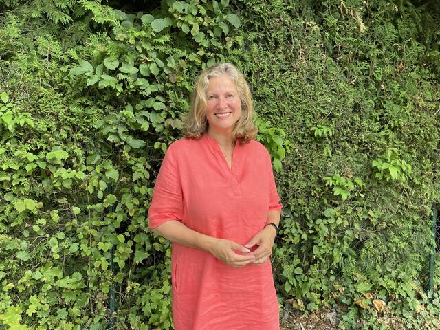 Die Salzburger Fremdenführerin Inez Reichl zeigt Einheimischen und Touristen die Stadt Salzburg.  | Foto: Lisa Gold