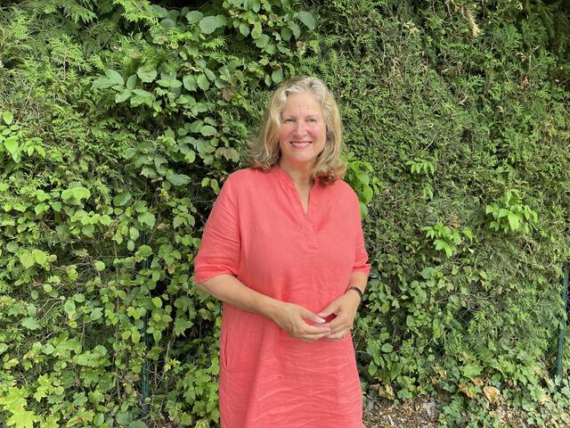 Die Salzburger Fremdenführerin Inez Reichl zeigt Einheimischen und Touristen die Stadt Salzburg.  | Foto: Lisa Gold