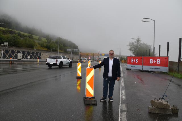 Die Bauarbeiten in der Schönberg-Kehre dauern noch bis Mitte November an. | Foto: Kainz