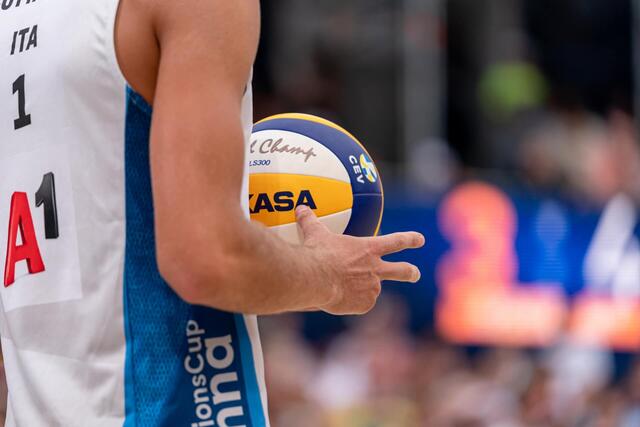 32 Herren- und 32 Damenteams spielen bei der Beach Volleyball EM 2023 um den Titel. | Foto: Martin Steinthaler