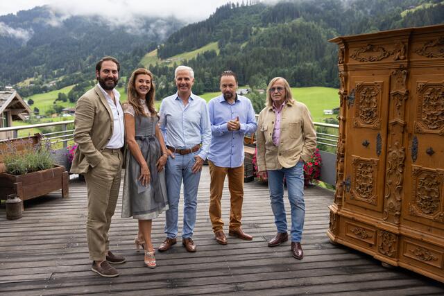 Auch Pepi Obermoser (re.) war wieder dabei. | Foto: ServusTV