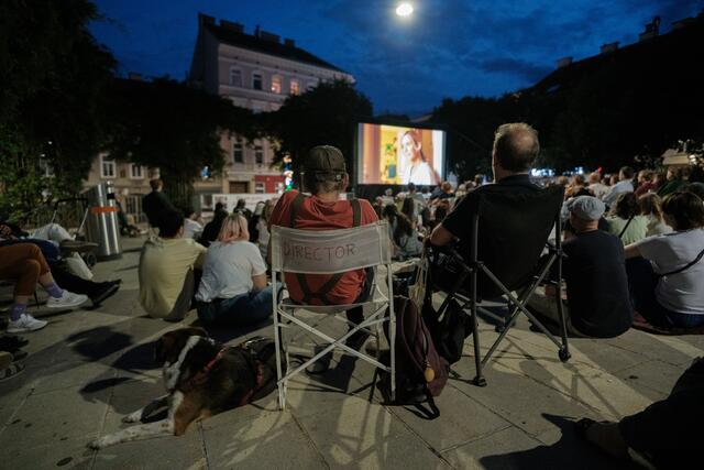 Ein cineastischer Sommerabend am Dornerplatz. | Foto: Marc Greber