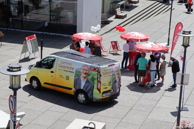 Die VP Sommertour machte auch am Neuen Stadtplatz in Landeck. | Foto: Othmar Kolp