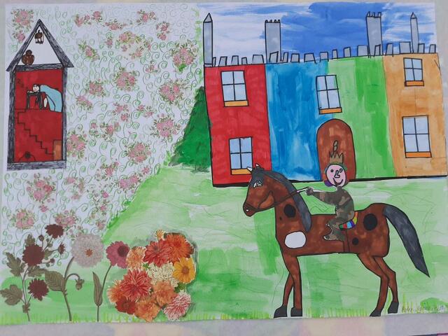 Verschiedene Techniken kamen zum Einsatz, somit konnten mehrere Kinder zeitgleich an einem Bild arbeiten. | Foto: Marianne Dornhofer