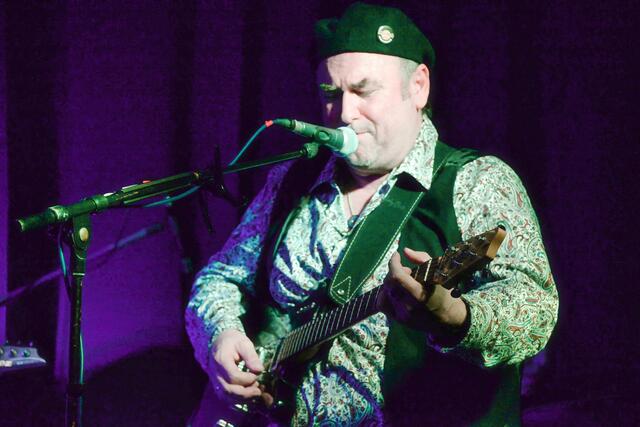 Am 18. August: Hoibschoaf spielt Dialekt-Rock mit Austro-Sound in St. Valentin. | Foto: Harry Mayrhofer