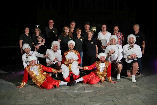 Das Narrenkartell Bad Gleichenberg bot dem Publikum einen vergnüglichen Sommerabend. | Foto: RegionalMedien