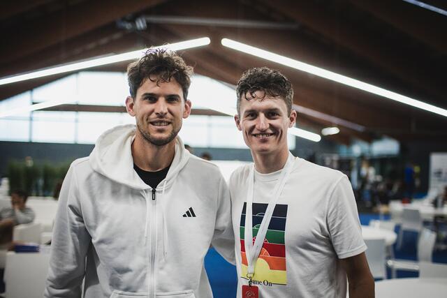 Dominik Thiem mit Felix Gall, Star der Tour de France. | Foto: Mia Knoll