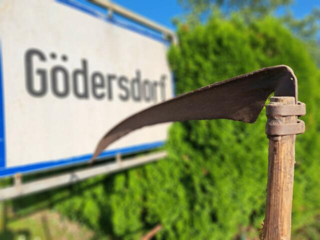 Während des Kirchtages findet der erste Sensenmäh-Bewerb statt.  | Foto: Privat