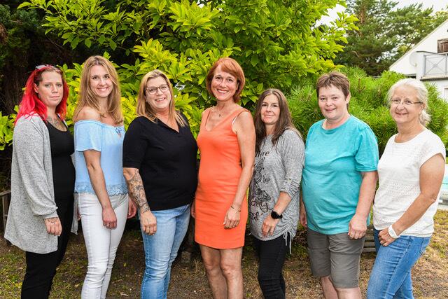 Der neue Vorstand: Carina Kedro (Schriftführer Stv.), Marion Hofbauer (Schriftführer), Bettina Beilharz (Obfrau), Angela Stöckl-Wolkerstorfer (Obfrau Stv.), Tamara Richter (Kassier Stv.), Susanne Posch (Kassier), Eva Laube (Kassaprüferin). | Foto: zVg