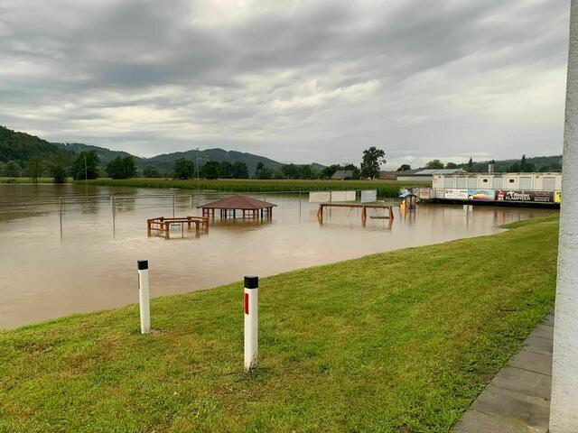 Spielplatz am Sportplatz Fresing: Das Land Steiermark hat Fresing mittlerweile zum Katastrophengebiet erklärt. | Foto: Peter Peitler