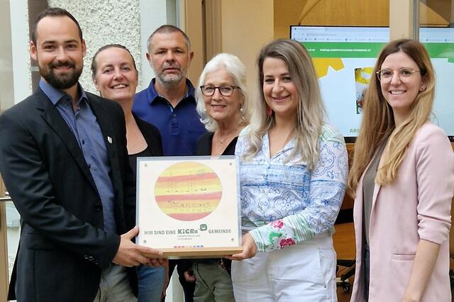 Vorbildlicher Einsatz für Kinder: Christoph Oswald, Petra Rainer, Günther Fließer, Roswitha Weitzer, Beatrice Saurer, Tanja Oberwalder (v.l.) | Foto: KK