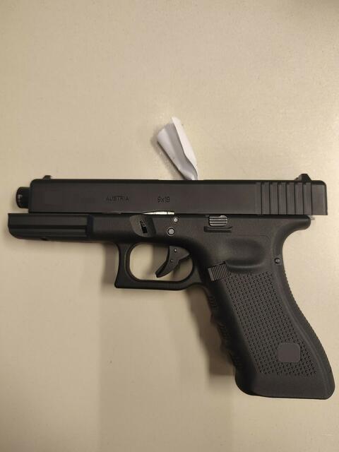 Am Freitag kam es in Hernals zu einem Wega-Einsatz, weil ein Mann mit einer Schusswaffe bedroht worden war. | Foto: LPD Wien