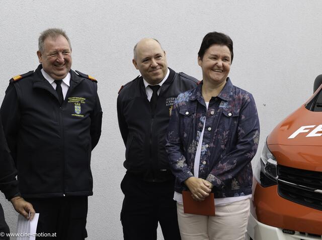Die Patin des neuen Mannschaftsfahrzeuges Karin Beneder. | Foto: cinemotion - Ivanek