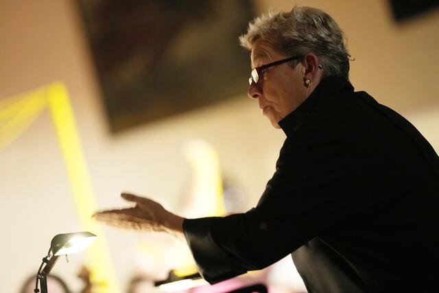 Intendantin Michi Gaigg dirigiert das L'Orfeo Barockorchester. | Foto: Reinhard Winkler