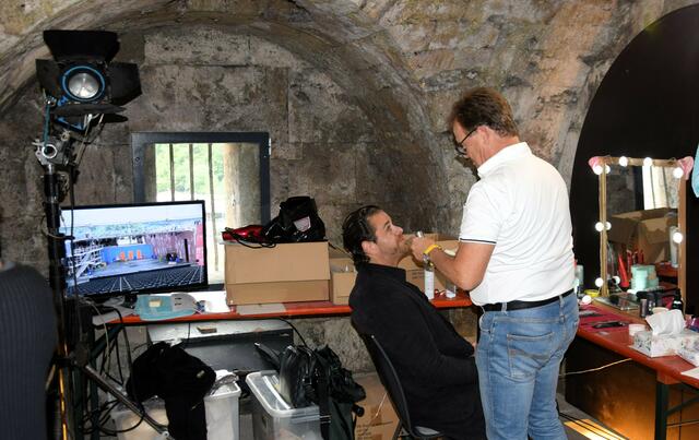 Operetten-, Musicalsommer Kufstein - Katakomben-Nische (Maske, Männer). | Foto: Schwaighofer