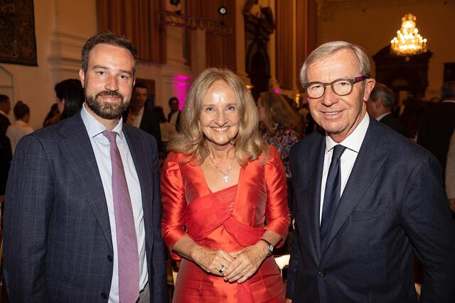Kunsthilfe Vorsitzende Mag. (FH) Eva Weissenbacher
Landeshauptmann Dr. Wilfried Haslauer
Landeshauptmann Stellvertreter Mag. Stefan Schnöll | Foto: Andreas Kolarik