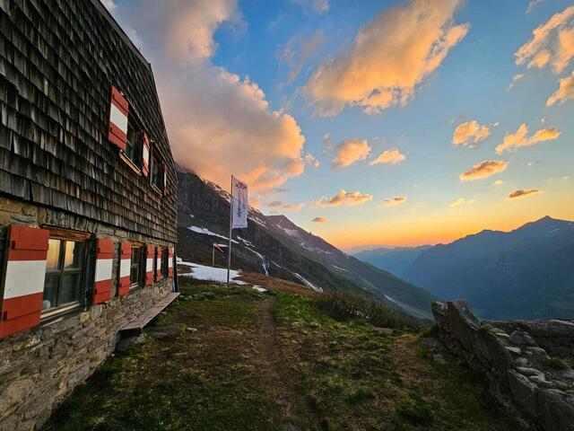 Die Schwarzenberghütte wird seit 2009 von Leopold Würtl bewartet und kann nur so noch erhalten bleiben. | Foto: Barbara Loferer-Lainer