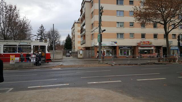 Vielfach wünschen sich die Bewohner eine Aufwertung für die Simmeringer Hauptstraße. | Foto: Alfred Krenek