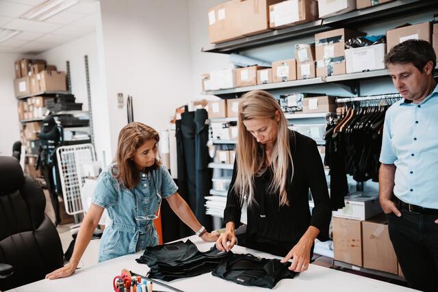 Fa. QUS fertigt Textilien, die präzise Vitaldaten erfasst. | Foto: Michaela Lorber