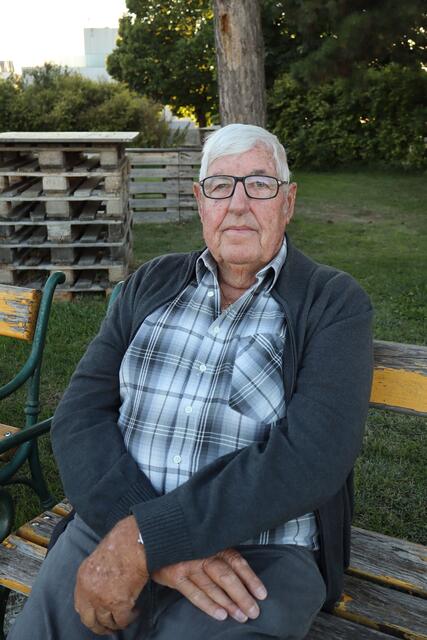 Willhelm Bastl war seinerzeit selbst ein erfolgreicher Torwart beim ASK Mannersdorf. | Foto: Lea Staudinger