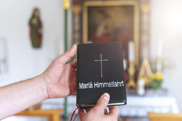 Heute ist ein gesetzlicher und kirchlicher Feiertag: Mariä Himmelfahrt oder auch Mariä Aufnahme in den Himmel.  | Foto: CHROMORANGE / ChromOrange / picturedesk.com