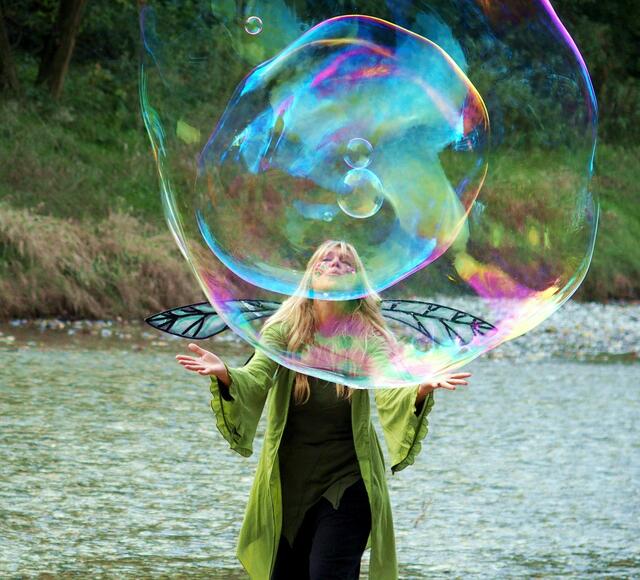 Riesenseifenblasen bald in der Amethyst Welt | Foto: Bubbles4you