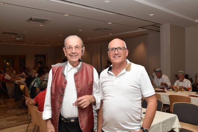 Luis Holaus mit seinem Organisator-Nachfolger Helmut Pach freuen sich auf viele Besucher. | Foto: Kendlbacher