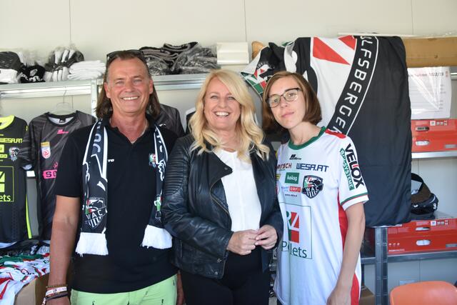 Johann Nikischer, Claudia Arpa und Celine Kostwein (Von links) | Foto: Teferle (32)