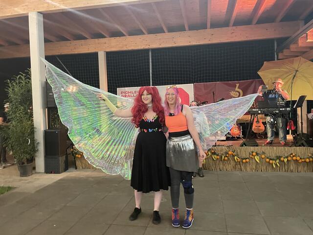 Spaß muss sein: Für dieses Outfit gab es beim "Hudri Wudri"-Sommerfest besonders viel Applaus. | Foto: Waltraud Fischer