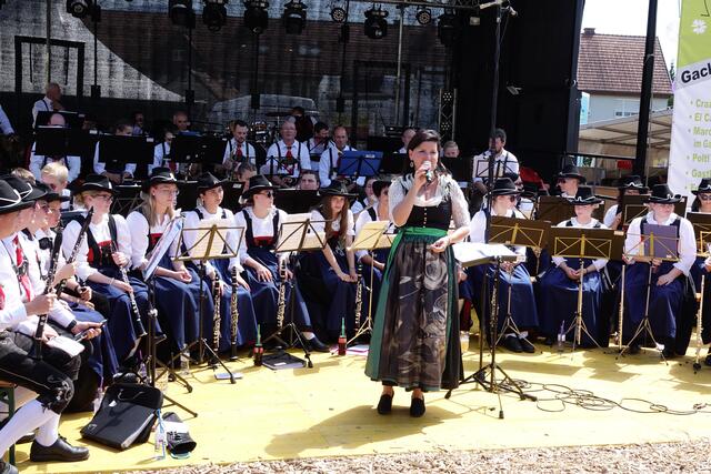 Glückwünsche von der Bürgermeisterin Maria Knauder.