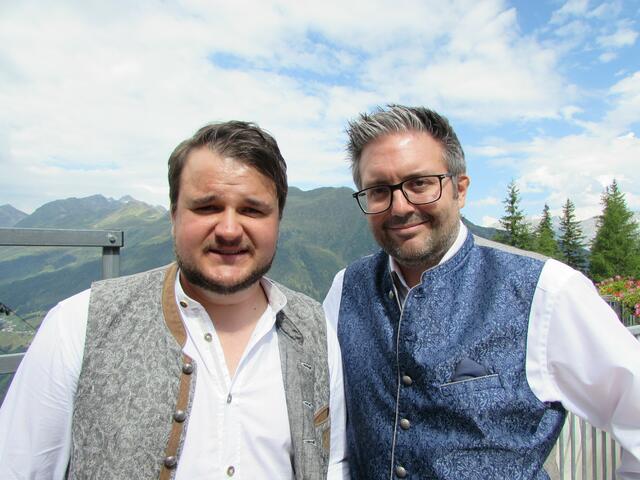 Konnten auf eine gelungene 50-jahr-Feier stolz sein: Geschäftsführer Mathias Tschiderer und Christoph Mallaun vom TVB. 