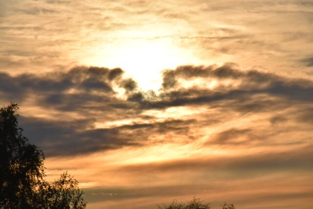 Sonnenschein und Wolken prägen den Mittwoch im Burgenland. Es kann auch Gewitter geben. | Foto: Michael Strini
