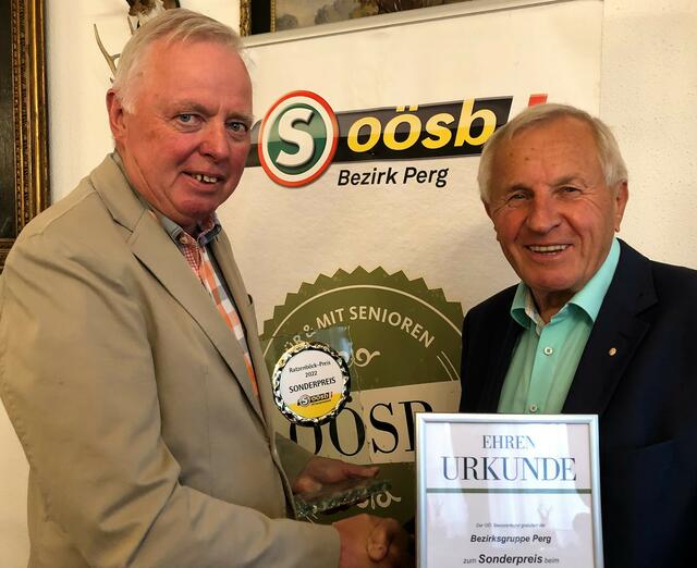 Gerhard Pachinger (links) mit Landesobmann-Stellvertreter Franz Hiesl. | Foto: grufka