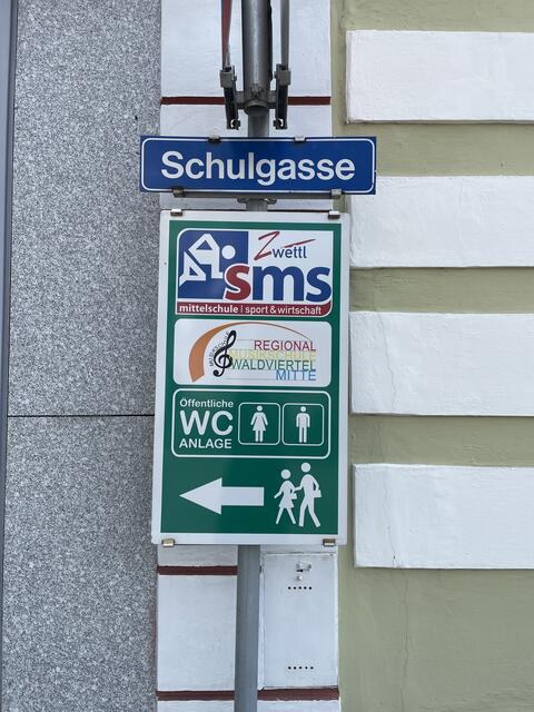 Die Schulgasse wird aufgrund von Grab- und Kabelverlegearbeiten kurzzeitig gesperrt. | Foto: ju