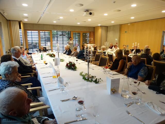 Im festlichen Rahmen wurden die Bewohner:innen zum Galadinner begrüßt. | Foto: WPH Nußdorf-Debant