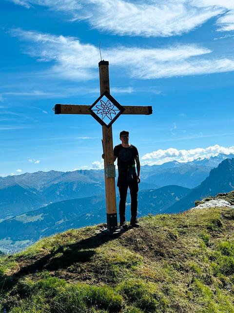 Das Kreuz Michl's Lieblingsplatz in der Schlick wird am Sonntag, 20. August eingeweiht. | Foto: JB/LJ Telfes