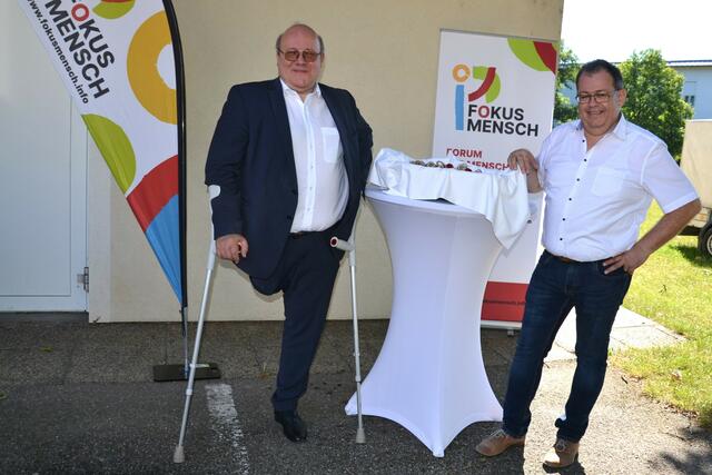 Wolfgang Neuhuber und Michael Leitner freuen sich über die Arbeit der Ehrenamtlichen und sind sehr dankbar. (v.l.) | Foto: Fokus Mensch